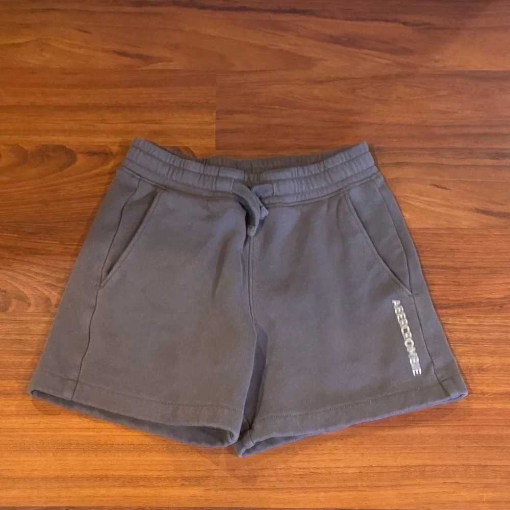 Abercrombie Kids Shorts Bundle 
Size 7/8 
Black Grey Tan Vineyard Vines Nike - Picture 3 of 7